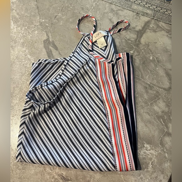 LOFT Tops - LOFT Sleeveless Top